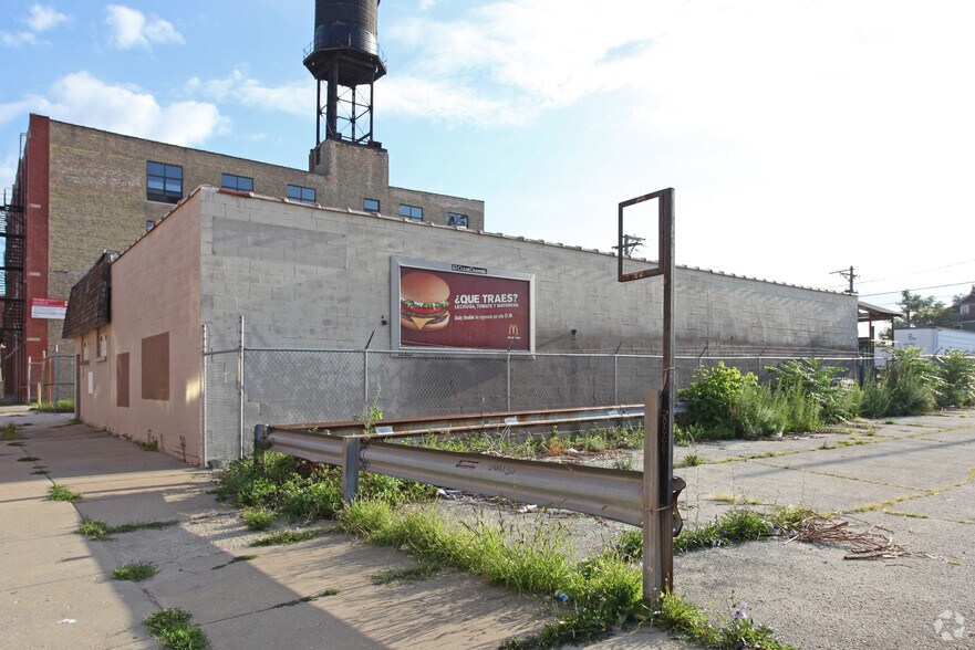 2141 S Racine Ave, Chicago, IL à louer - Photo de l’immeuble – Image 2 sur 2