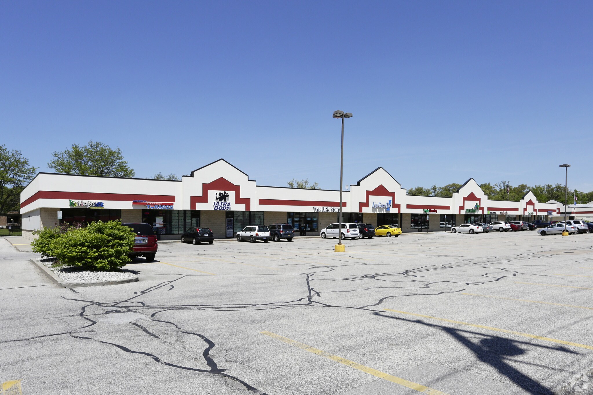 1930 E Apple Ave, Muskegon, MI à louer Photo principale– Image 1 sur 10