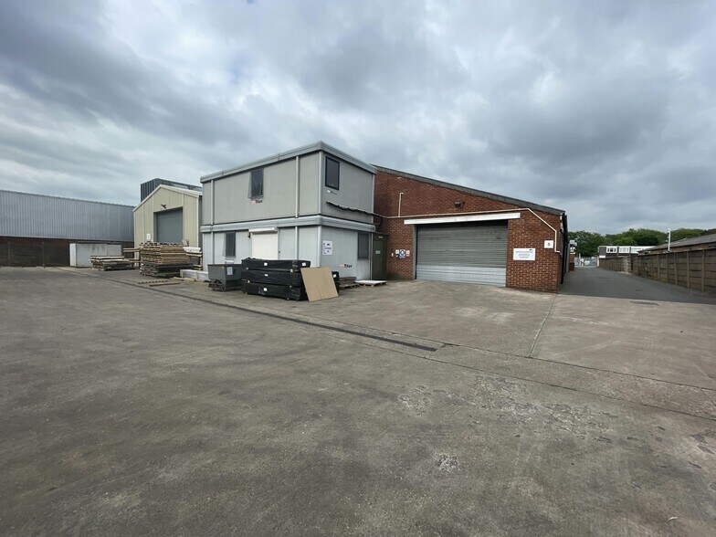 Bodmin Rd, Coventry à vendre - Photo de l’immeuble – Image 3 sur 7