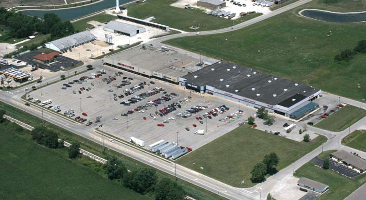 1152-1200 E Walnut St, Watseka, IL à louer - Photo de l’immeuble – Image 2 sur 8