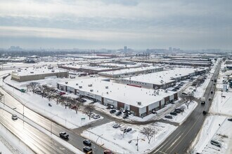 2854-2870 Boul Industriel, Laval, QC - VUE AÉRIENNE  vue de carte
