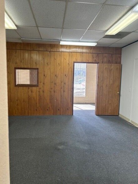 7400 El Cajon Blvd, La Mesa, CA à louer - Photo de l’immeuble – Image 3 sur 8