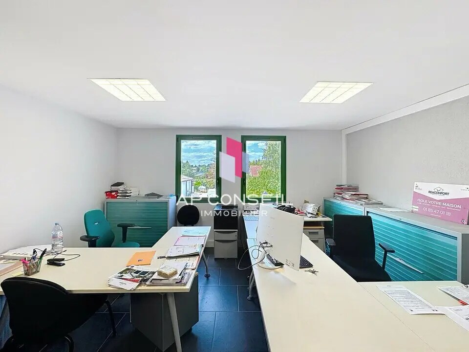 Bureau dans Chavenay à louer Photo intérieure– Image 1 sur 3