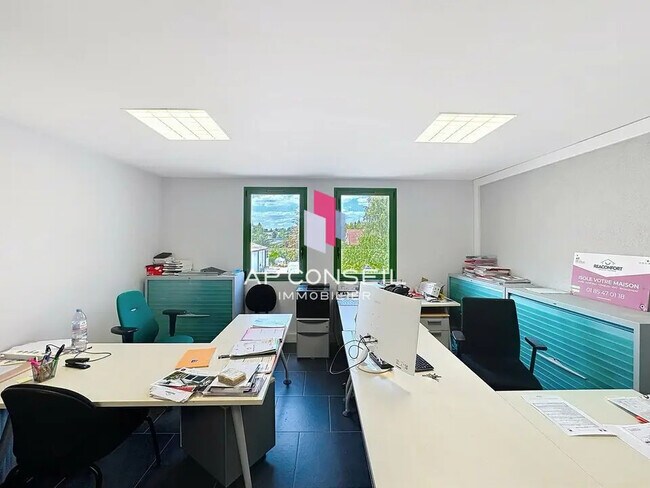 Plus de détails pour Bureau à louer