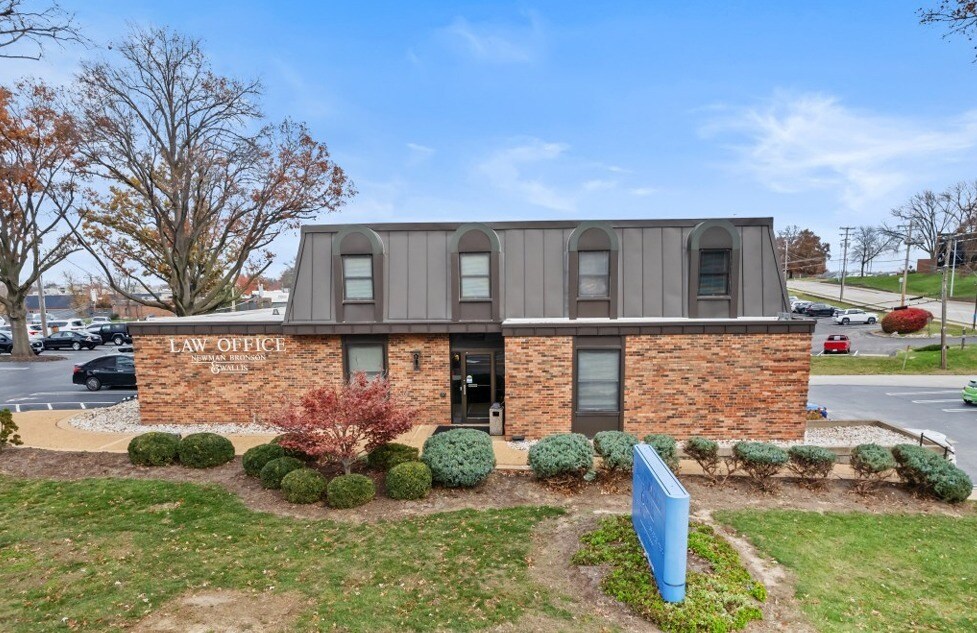 2300 Westport Plaza Dr, Saint Louis, MO à vendre Photo principale– Image 1 sur 10