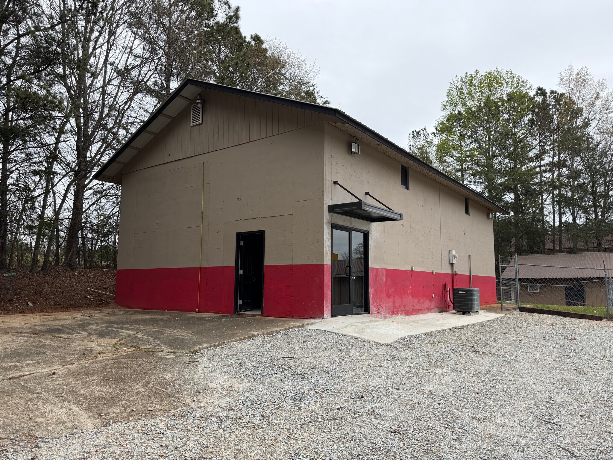 727 Airport Rd, Cornelia, GA à vendre Photo de l’immeuble– Image 1 sur 42