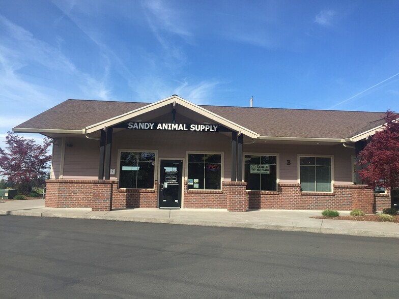 36645 Hwy 26, Sandy, OR à louer - Photo de l’immeuble – Image 1 sur 7