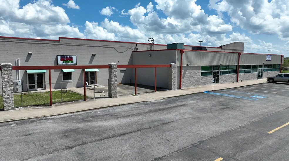 400 Campbellsville Byp, Campbellsville, KY à louer - Photo de l’immeuble – Image 2 sur 4