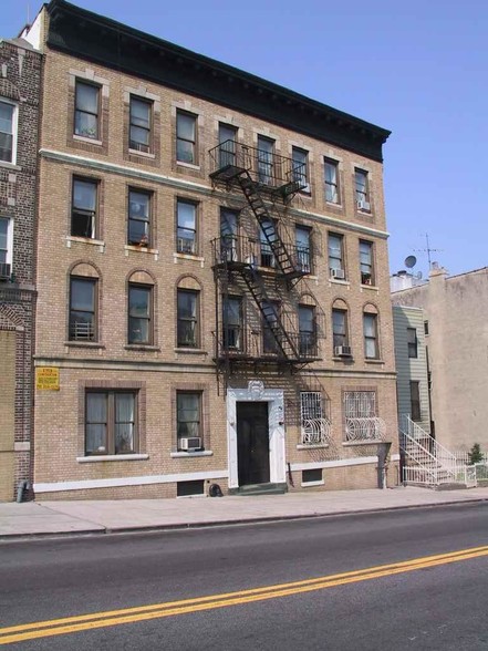 576 39th St, Brooklyn, NY à vendre - Photo principale – Image 1 sur 1