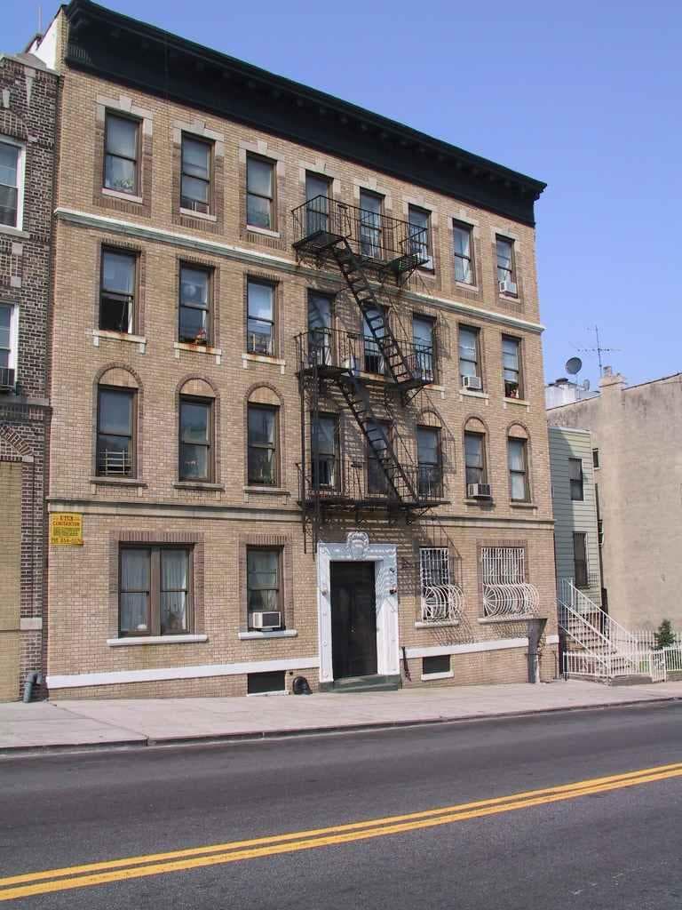 576 39th St, Brooklyn, NY à vendre Photo principale– Image 1 sur 2