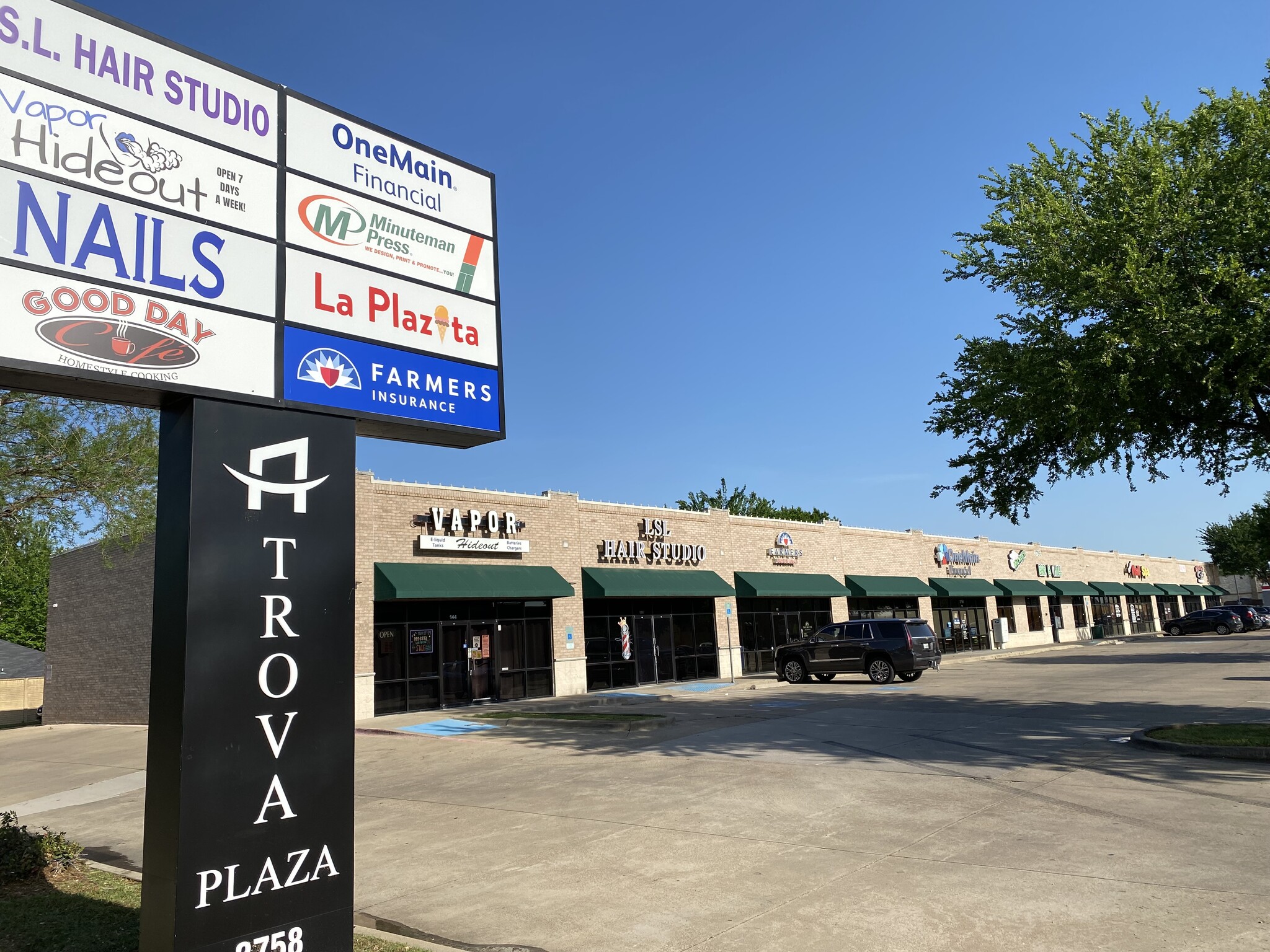 3758 S Carrier Pky, Grand Prairie, TX à louer Photo de l’immeuble– Image 1 sur 5