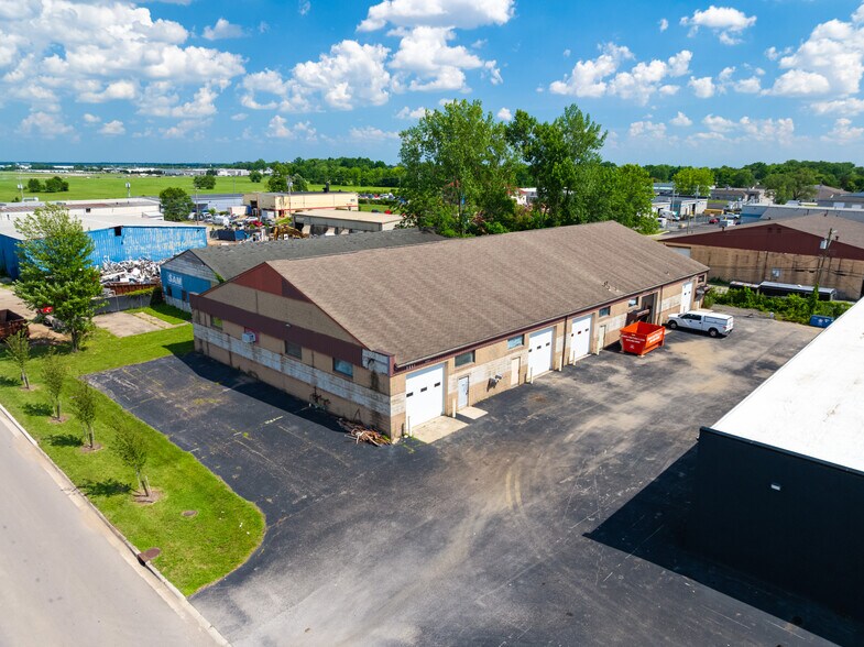 3061-3069 Lamb Ave, Columbus, OH à louer - Photo de l’immeuble – Image 3 sur 12