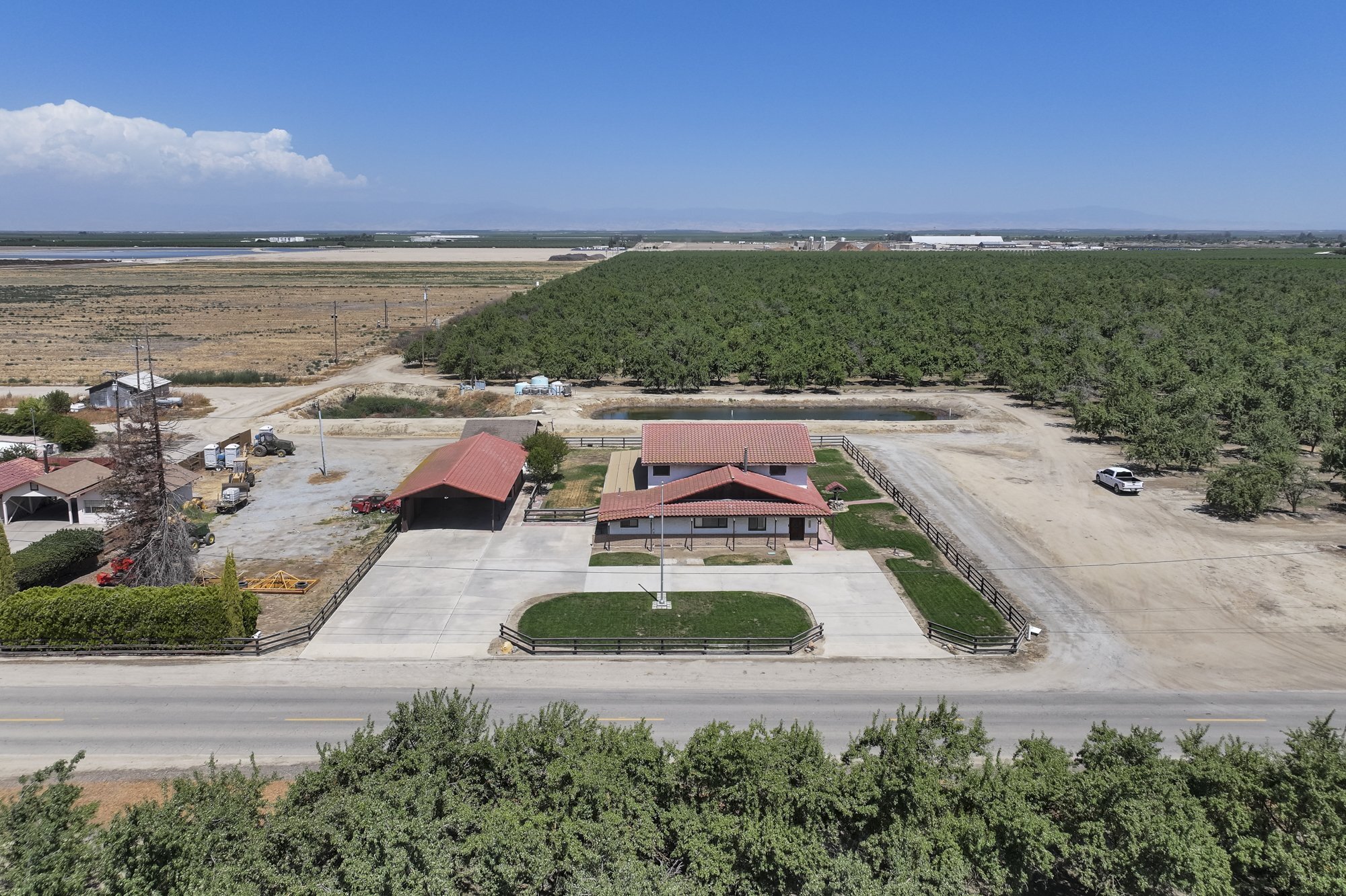 12606 Stradley Ave, McFarland, CA à vendre Photo principale– Image 1 sur 8