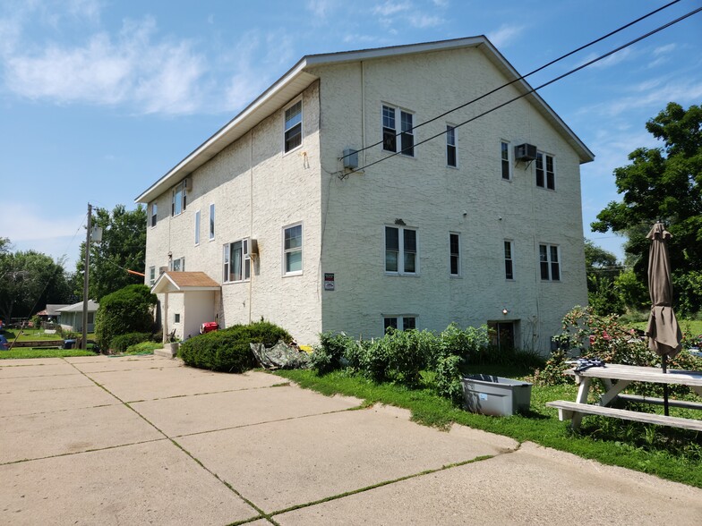 30 Baker St W, Saint Paul, MN à vendre - Photo de l’immeuble – Image 2 sur 13