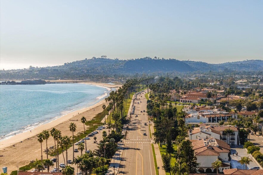 440 Corona Del Mar, Santa Barbara, CA à vendre - Photo de l’immeuble – Image 3 sur 85