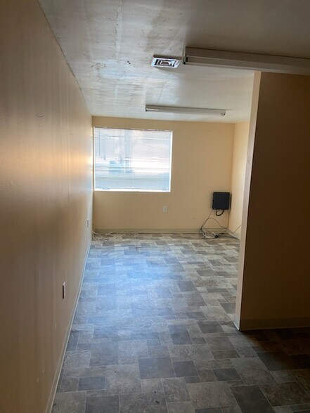 22 Van Buren Ave, Floral Park, NY à louer - Photo de l’immeuble – Image 3 sur 29