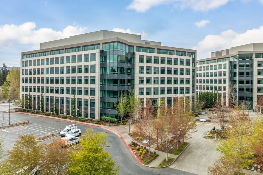 3003 160th Ave SE, Bellevue, WA à louer - Photo de l’immeuble – Image 1 sur 5