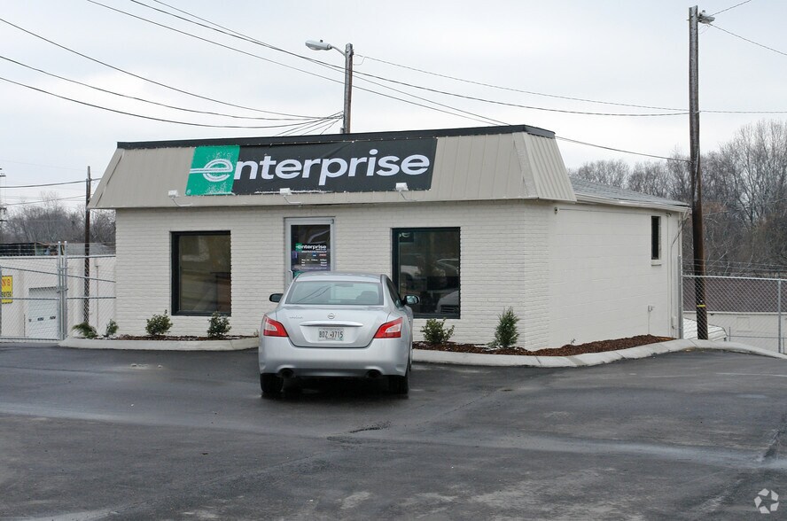 3206 Gallatin Pike, Nashville, TN à vendre - Photo de l’immeuble – Image 2 sur 2