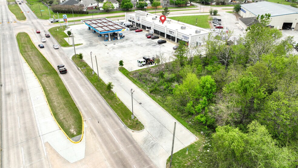 12311 Bammel North Houston Rd, Houston, TX à louer - Photo de l’immeuble – Image 2 sur 10