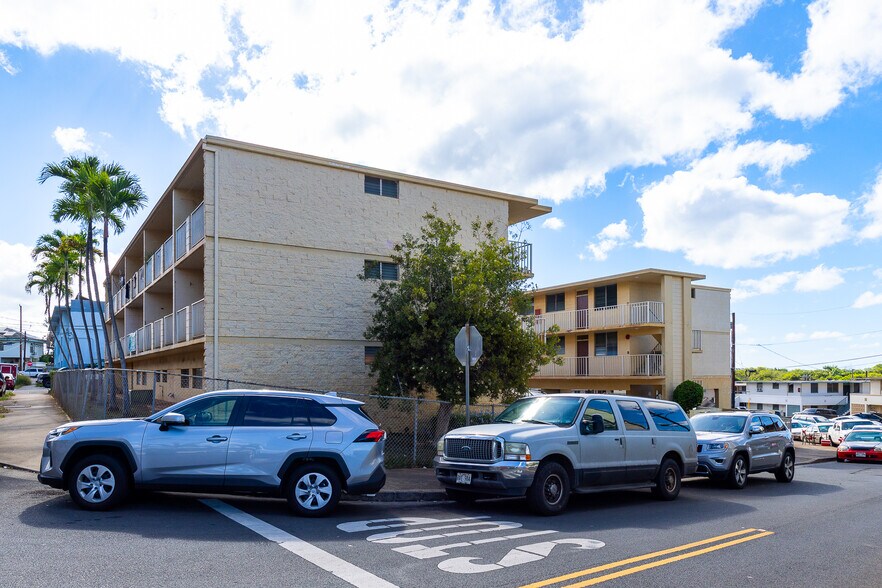 94-123 Pupunohe St, Waipahu, HI à vendre - Photo de l’immeuble – Image 3 sur 25
