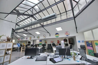 27 Rue De Citeaux, Paris à vendre Photo intérieure– Image 1 sur 7