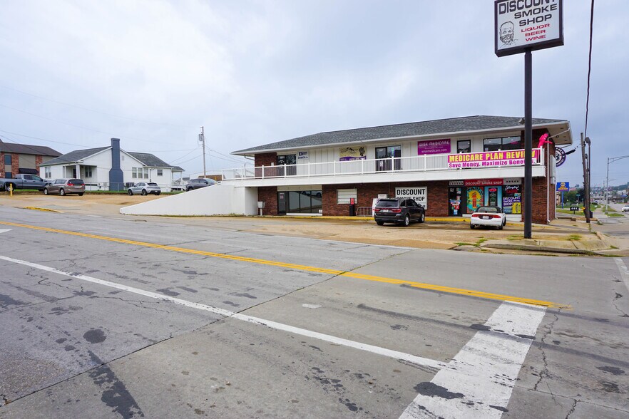 704 N Bishop Ave, Rolla, MO à louer - Photo de l’immeuble – Image 1 sur 2