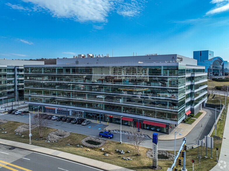 500 Totten Pond Rd, Waltham, MA à louer - Photo de l’immeuble – Image 1 sur 5