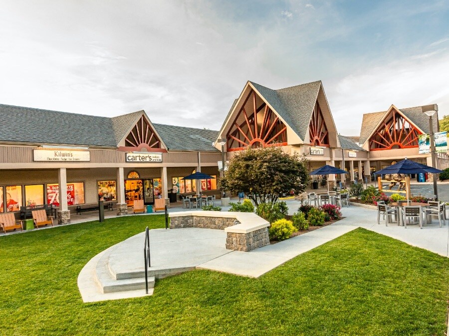278 Shoppes on the Parkway Rd, Blowing Rock, NC à louer Photo de l’immeuble– Image 1 sur 8