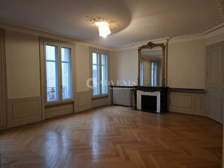 Bureau dans Nancy à vendre - Photo de l’immeuble – Image 2 sur 10