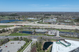 1050 Warrenville Rd, Lisle, IL - VUE AÉRIENNE  vue de carte - Image1