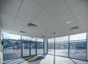 87 James Kearns Av, Rochdale à louer Photo intérieure– Image 2 sur 4