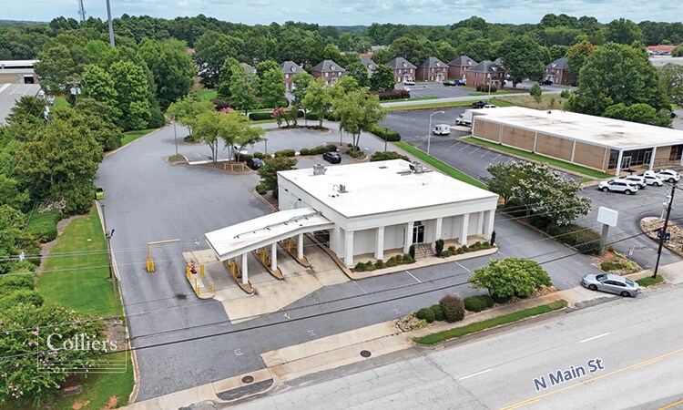 500 N Main St, Mauldin, SC à vendre Photo de l’immeuble– Image 1 sur 14