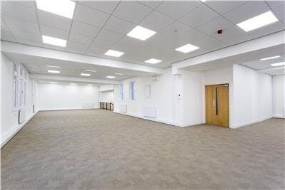 13 Bond Ct, Leeds à louer Photo intérieure– Image 1 sur 2