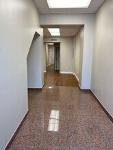 149 Brock St, Kingston, ON à louer Photo intérieure– Image 2 sur 9