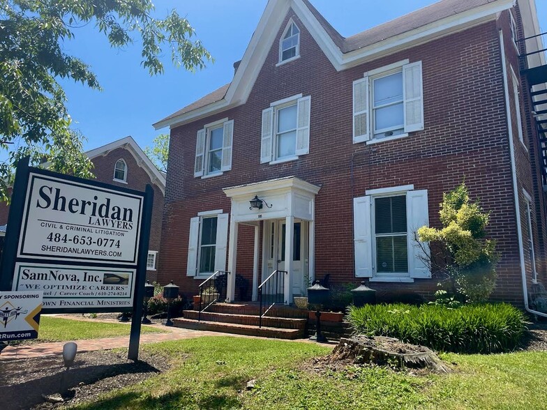 116 S Broad St, Kennett Square, PA à vendre - Photo de l’immeuble – Image 2 sur 20