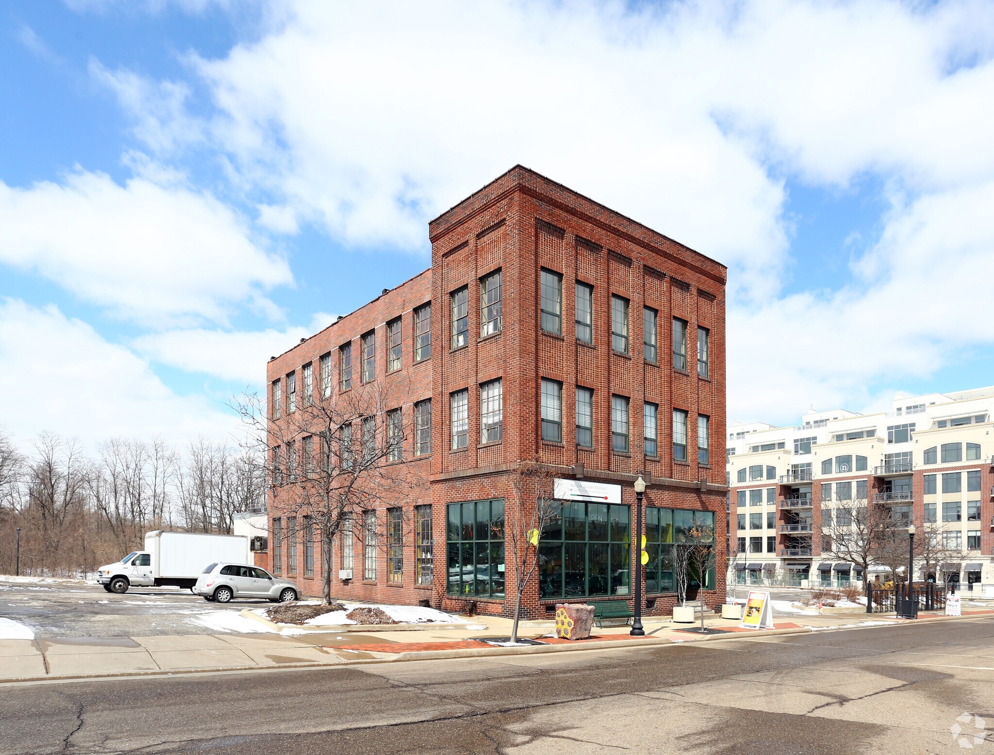 106 N Main St, Akron, OH à louer Photo principale– Image 1 sur 12