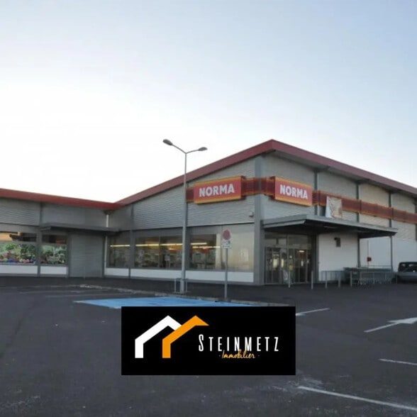 Local commercial dans Valmont à louer - Photo de l’immeuble – Image 1 sur 3