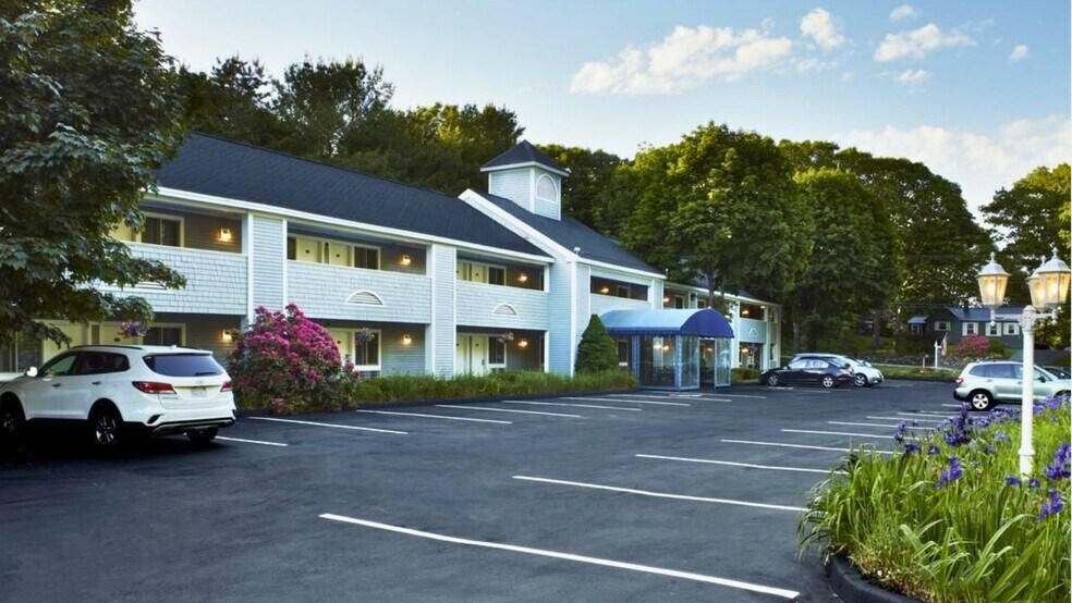 7 Turbats Creek Rd, Kennebunkport, ME à vendre - Photo de l’immeuble – Image 3 sur 9