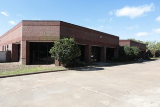 Plus de détails pour 12999 Jess Pirtle Blvd, Sugar Land, TX - Coworking à louer