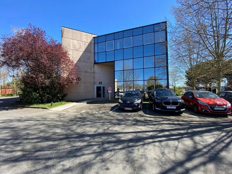 Bureau dans Labège à louer - Photo de l’immeuble – Image 1 sur 6