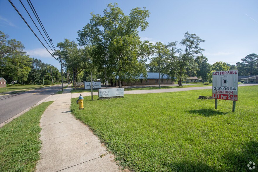 147 N Chalkville Rd, Trussville, AL à vendre - Photo principale – Image 1 sur 2