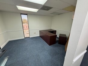 4805 Laurel St W, Tampa, FL à louer Photo intérieure– Image 1 sur 11