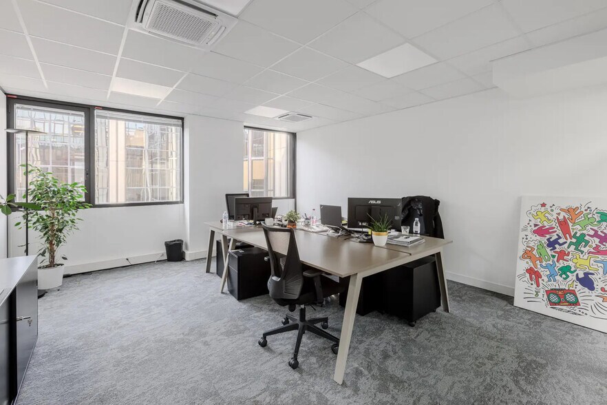 Bureau dans Boulogne-Billancourt à louer - Photo de l’immeuble – Image 3 sur 13