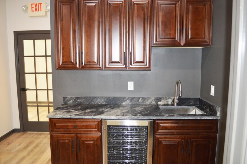 55931-55951 Gratiot Ave, Chesterfield, MI à louer - Photo intérieure – Image 3 sur 8