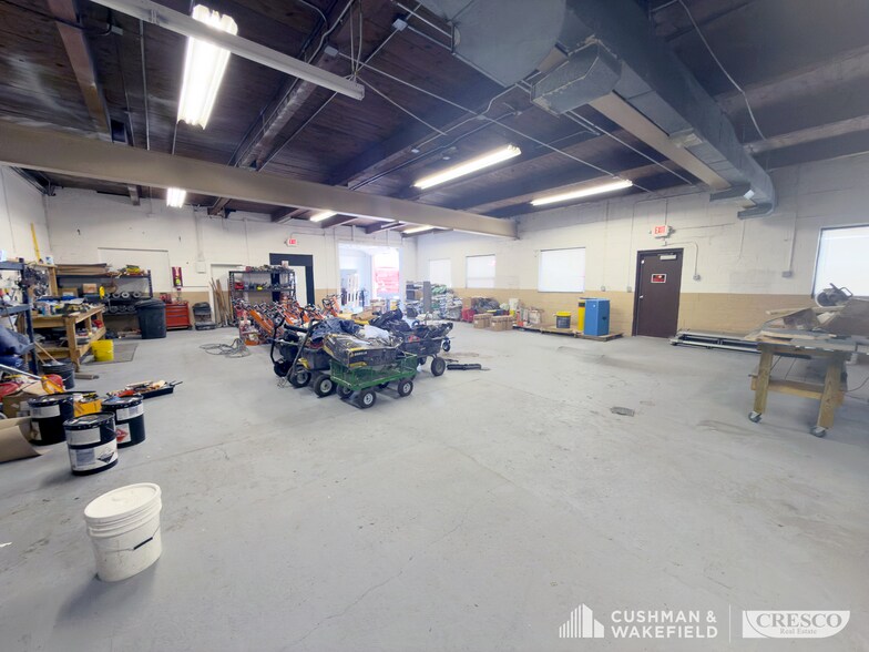 4515-4523 Brookpark Rd, Parma, OH à louer - Photo intérieure – Image 3 sur 14