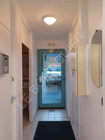 Local commercial dans Guilers à vendre - Photo de l’immeuble – Image 2 sur 9