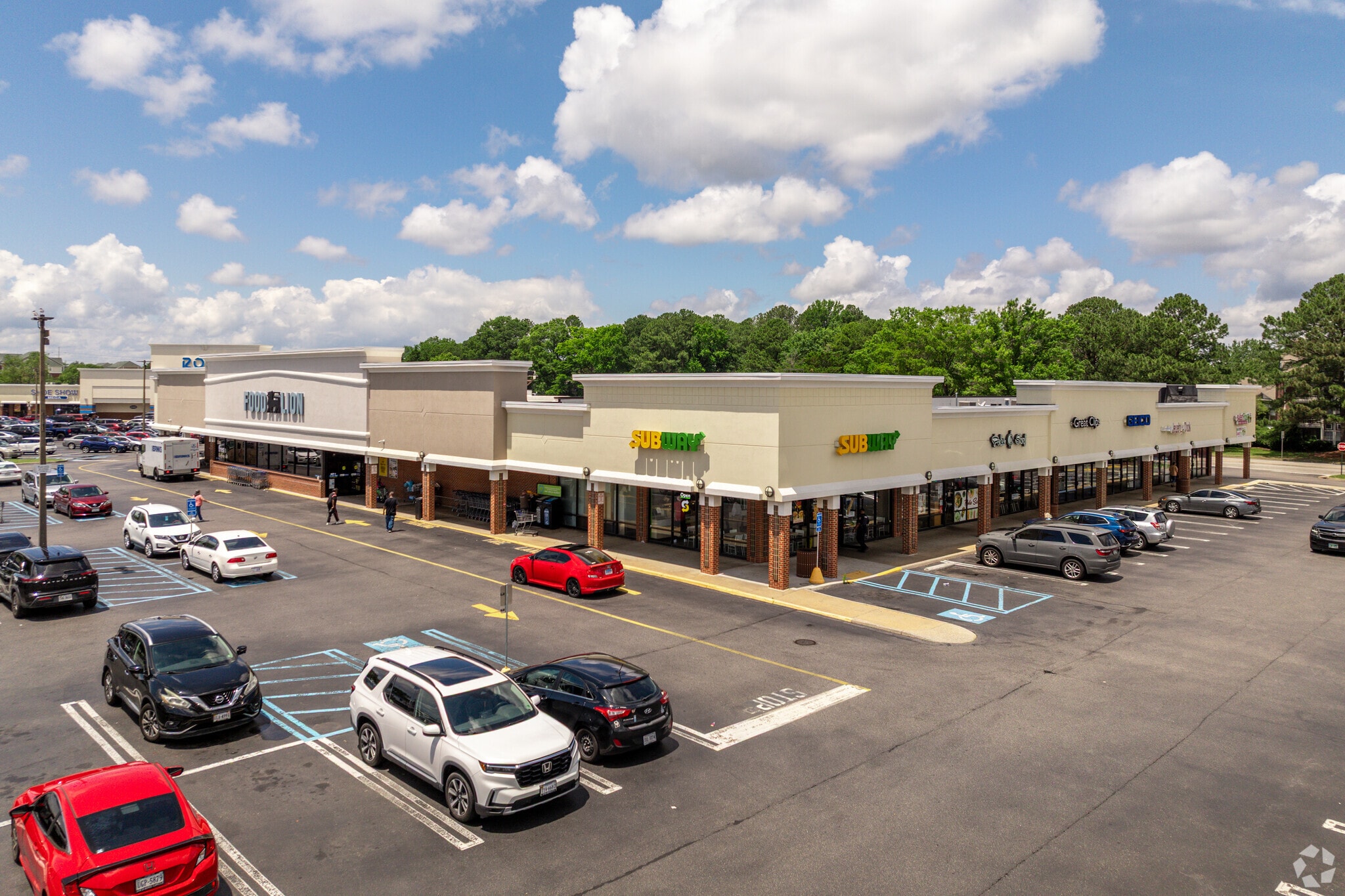 2101 Coliseum Dr, Hampton, VA à louer Photo principale– Image 1 sur 6