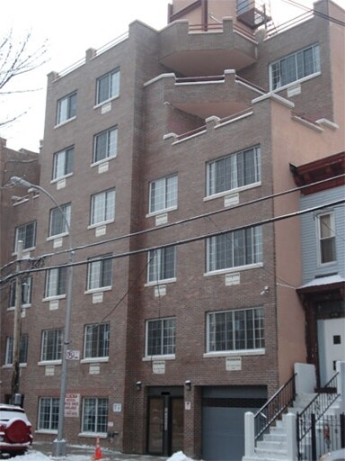 454 E 144th St, The Bronx, NY à vendre - Photo principale – Image 1 sur 2