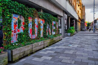 Plus de détails pour 118 Putney Bridge Rd, Londres - Bureau à louer