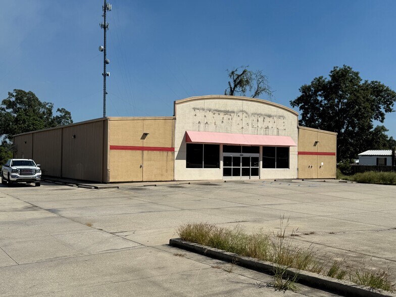 12902 Highway 190 W, Port Allen, LA à louer - Photo principale – Image 1 sur 5